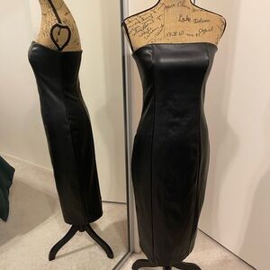 Elegant Black Strapless Dress